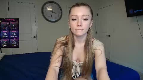 Snapshot of the_hotties chatting on 07.16.26 the_hotties online show from 07.16.26