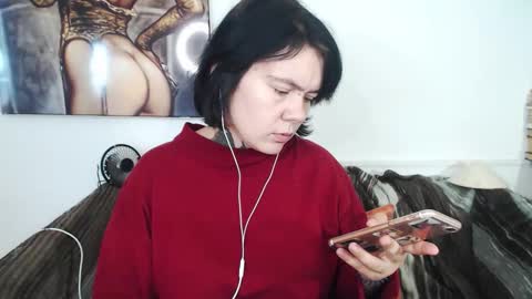 Snapshot of the_ice_woman chatting on 09.16.25 the_ice_woman online show from 09.16.25