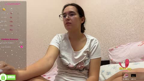 Snapshot of the_princese chatting on 02.06.25 Alice online show from 02.06.25