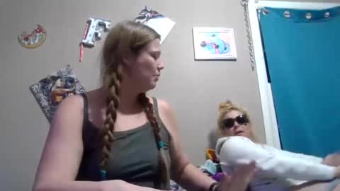 Snapshot of the_sam_ chatting on 12.23.24 the_sam_ online show from 12.23.24