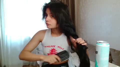 Snapshot of the_slutty_fox chatting on 07.01.26 the_slutty_fox online show from 07.01.26