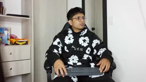 Danny online show from 11.22.25