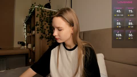 Snapshot of theadaunt chatting on 12.10.24 Kate online show from 12.10.24