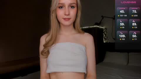 Snapshot of theadaunt chatting on 12.23.24 Kate online show from 12.23.24