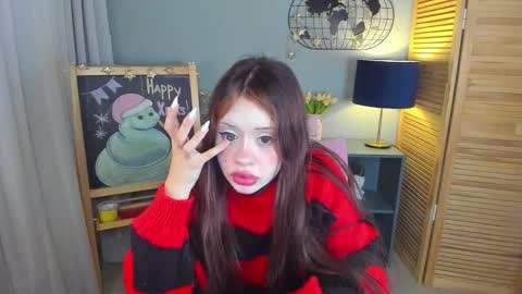 Snapshot of theangelykitty chatting on 01.12.25 theangelykitty online show from 01.12.25