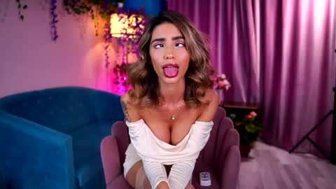 Ayana online show from 09.12.25