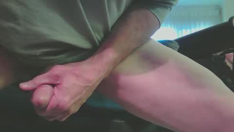 Snapshot of thebest14u chatting on 02.16.25 thebest14u online show from 02.16.25