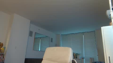 Snapshot of theblacklordmaster chatting on 09.29.25 theblacklordmaster online show from 09.29.25