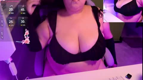 TheBouncingBetty online show from 04.19.26