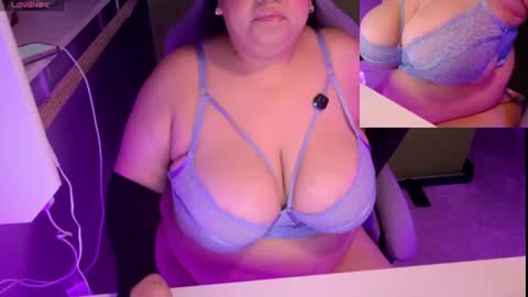 Snapshot of thebouncingbetty chatting on 06.19.26 TheBouncingBetty online show from 06.19.26