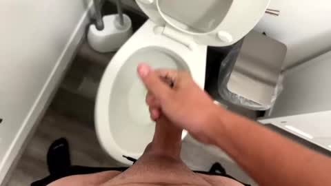 Snapshot of theboy0043 chatting on 10.31.25 TheBoy online show from 10.31.25