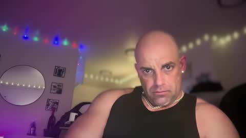 Snapshot of thebuzz777 chatting on 01.04.25 theBuzz777 online show from 01.04.25