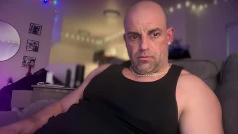 Snapshot of thebuzz777 chatting on 01.06.25 theBuzz777 online show from 01.06.25