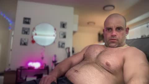 Snapshot of thebuzz777 chatting on 01.31.25 theBuzz777 online show from 01.31.25