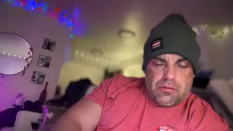 Snapshot of thebuzz777 chatting on 02.05.25 theBuzz777 online show from 02.05.25