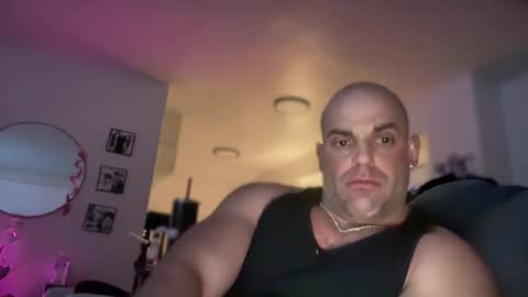 Snapshot of thebuzz777 chatting on 02.08.25 theBuzz777 online show from 02.08.25