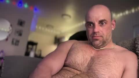 Snapshot of thebuzz777 chatting on 02.12.25 theBuzz777 online show from 02.12.25