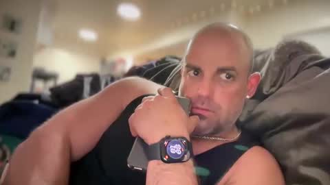 Snapshot of thebuzz777 chatting on 02.19.25 theBuzz777 online show from 02.19.25