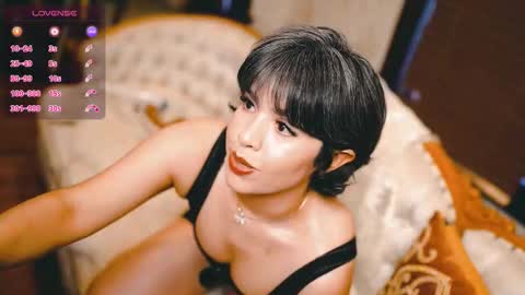 Snapshot of thecamwoman chatting on 10.20.25 Joan online show from 10.20.25