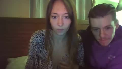 Snapshot of thecouplenextfloor chatting on 11.09.25 thecouplenextfloor online show from 11.09.25