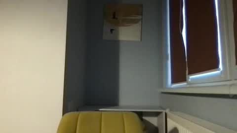 Snapshot of thecrystal chatting on 12.03.24 Crystal online show from 12.03.24