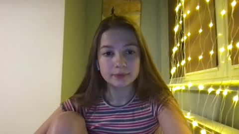 Snapshot of thecrystal chatting on 01.07.25 Crystal online show from 01.07.25