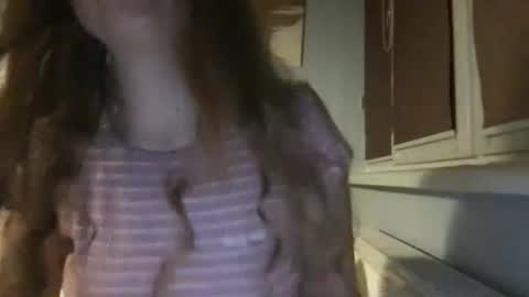 Snapshot of thecrystal chatting on 02.25.25 Crystal online show from 02.25.25