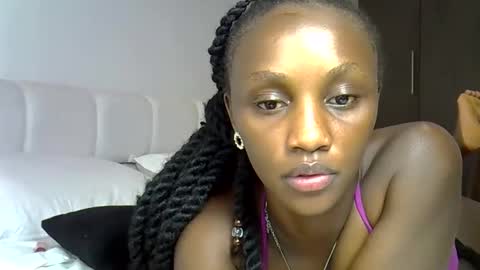 Snapshot of thecumgoddess21 chatting on 10.30.25 SWEET FREAKY DOLL online show from 10.30.25