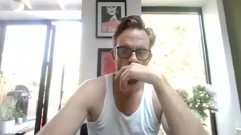 Snapshot of thedram chatting on 07.09.26 DRAM online show from 07.09.26