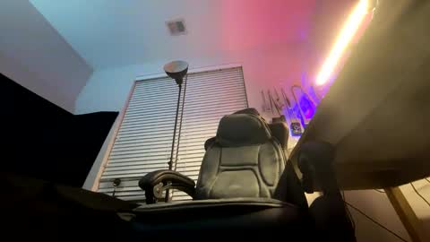 Snapshot of theekingcapo chatting on 12.30.24 king capo thee online show from 12.30.24