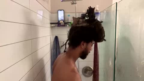 Snapshot of theekingcapo chatting on 11.29.25 king capo thee online show from 11.29.25