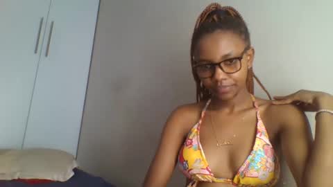 Snapshot of theequinn chatting on 03.08.25 theequinn online show from 03.08.25