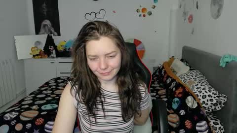 TheFarmergirl online show from 03.23.26