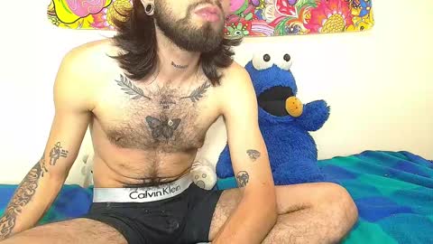 Snapshot of theferxxo_12 chatting on 01.14.25 independent Model online show from 01.14.25