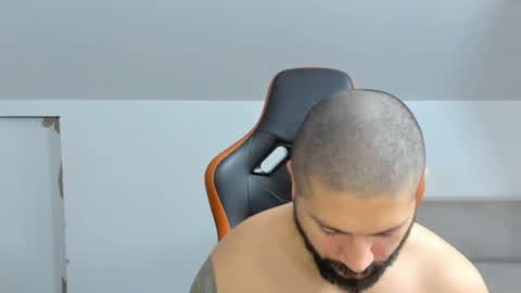 Snapshot of theguardian7 chatting on 11.20.25 theguardian7 online show from 11.20.25