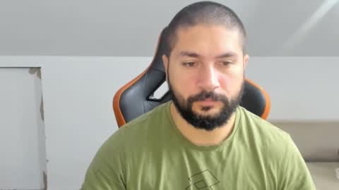 Snapshot of theguardian7 chatting on 11.28.25 theguardian7 online show from 11.28.25