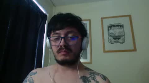 Snapshot of theguitarmistery chatting on 10.13.25 theguitarmistery online show from 10.13.25