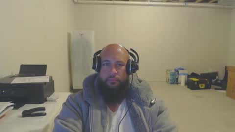 Snapshot of thehawaiian93 chatting on 09.27.25 thehawaiian93 online show from 09.27.25