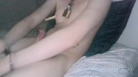 Snapshot of thehoodedsubb chatting on 11.13.25 thehoodedsubb online show from 11.13.25