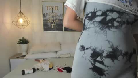 Theia  online show from 12.03.24