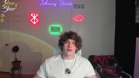 Snapshot of thejohnnystone chatting on 01.07.26 Johnny Stone online show from 01.07.26