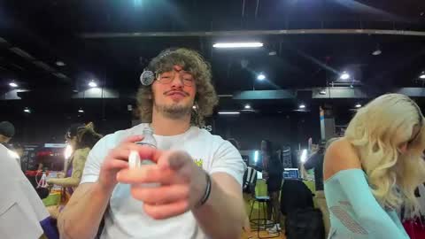 Snapshot of thejohnnystone chatting on 04.10.26 Johnny Stone online show from 04.10.26