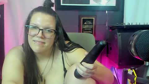 Goddess Nola online show from 02.09.25