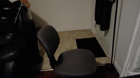 Snapshot of thekodyy chatting on 12.04.25 thekodyy online show from 12.04.25