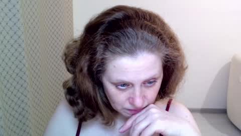 Ella online show from 04.18.26