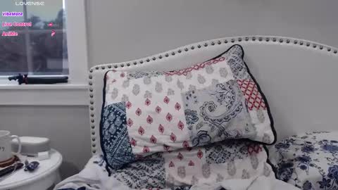 Lacey online show from 03.02.25