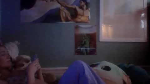 Snapshot of thelittlebambii chatting on 12.19.24 Little Bambii online show from 12.19.24