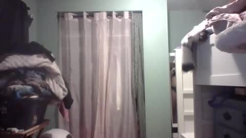 Snapshot of thelittlebambii chatting on 01.07.25 Little Bambii online show from 01.07.25