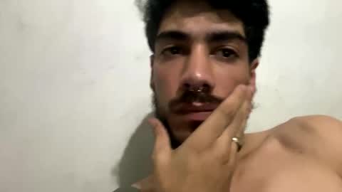 Snapshot of themarttinguyyy chatting on 12.05.25 themarttinguyyy online show from 12.05.25