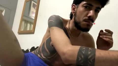 Snapshot of themarttinguyyy chatting on 12.18.25 themarttinguyyy online show from 12.18.25